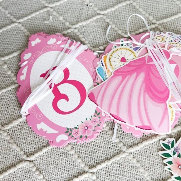 Princess Birthday Party Decorations Banner - Picture 4 of 5